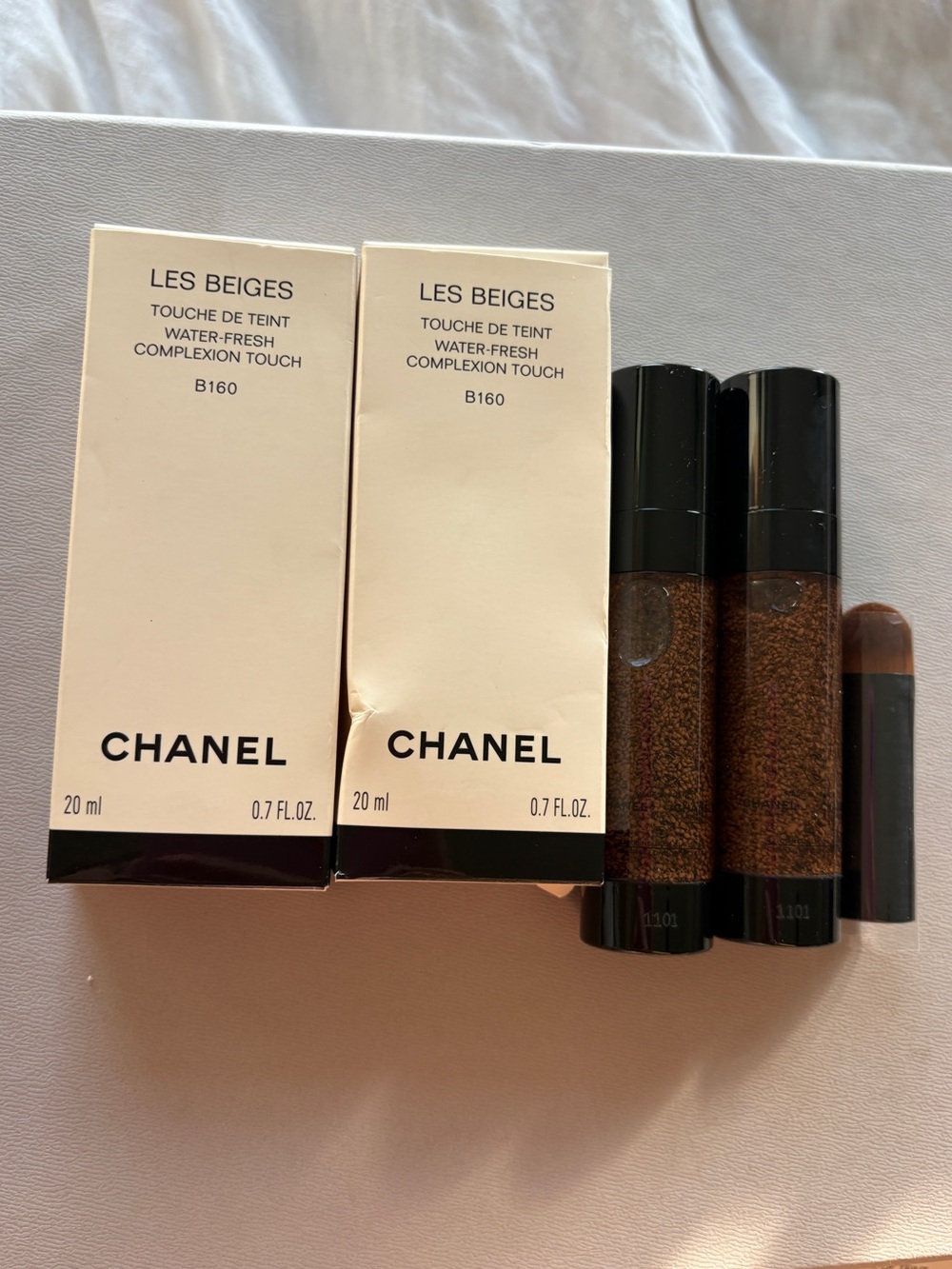 Chanel Les Beiges Waterfresh Complexion Touch - B160 2 bottles